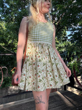 Load image into Gallery viewer, SPIDERBERRY PLAY DRESS