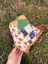 Load image into Gallery viewer, flying home quilt bonnet