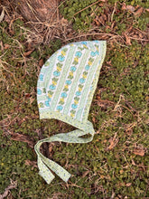 Load image into Gallery viewer, colette quilt hat