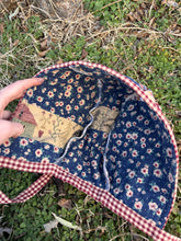 Load image into Gallery viewer, mabel quilt bonnet