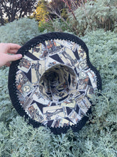 Load image into Gallery viewer, hare tarot witch hat
