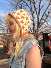 Load image into Gallery viewer, flying home quilt bonnet