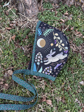 Load image into Gallery viewer, lunette quilt bonnet