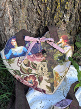Load image into Gallery viewer, ophelia heart bag