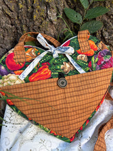 Load image into Gallery viewer, farmer's market heart bag