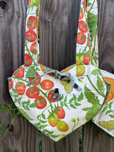 Load image into Gallery viewer, tomato heart bag