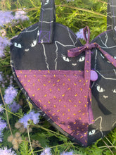 Load image into Gallery viewer, black cats handbag