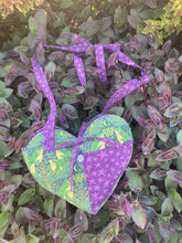 Load image into Gallery viewer, frogs crossbody