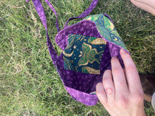 Load image into Gallery viewer, frogs crossbody