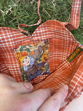 Load image into Gallery viewer, scarecrow handbag