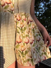 Load image into Gallery viewer, garlic play romper L