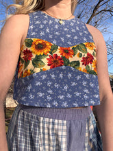 Load image into Gallery viewer, sunflowers top XS/S