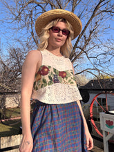 Load image into Gallery viewer, lace fruit top L