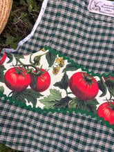 Load image into Gallery viewer, ripe tomatoes top L