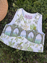 Load image into Gallery viewer, castles top XS/S