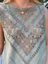 Load image into Gallery viewer, tablecloth top XL