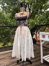 Load image into Gallery viewer, corset duster S