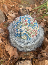 Load image into Gallery viewer, tapestry hat LARGE
