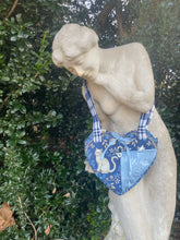 Load image into Gallery viewer, cat heart crossbody