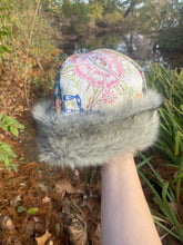 Load image into Gallery viewer, cherub quilt hat SMALL