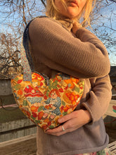 Load image into Gallery viewer, raggedy heart bag